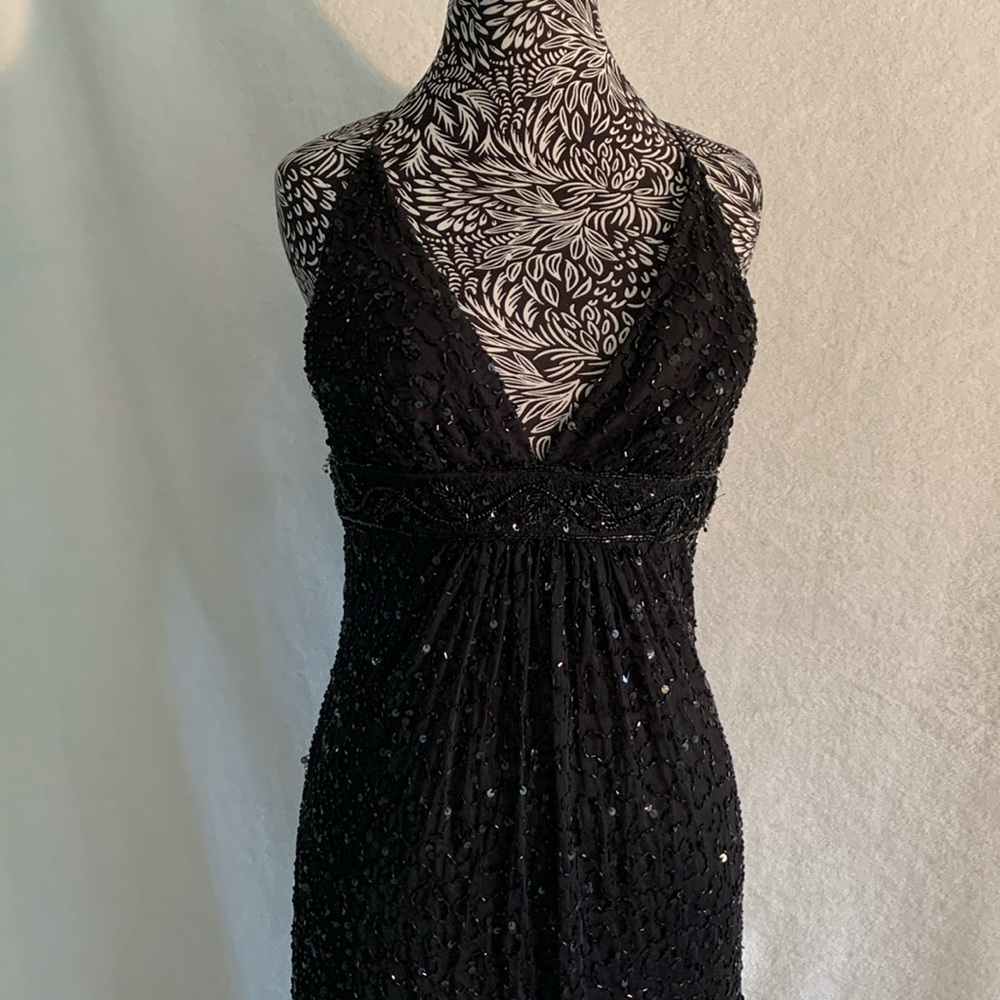 Vintage sequenced gown size 8 black.